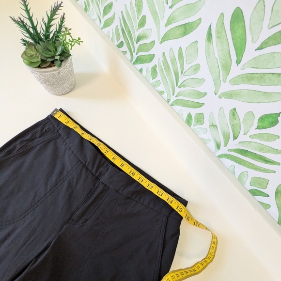 Black Athleta workout slim leg pants 8 tall - Picture 6 of 12